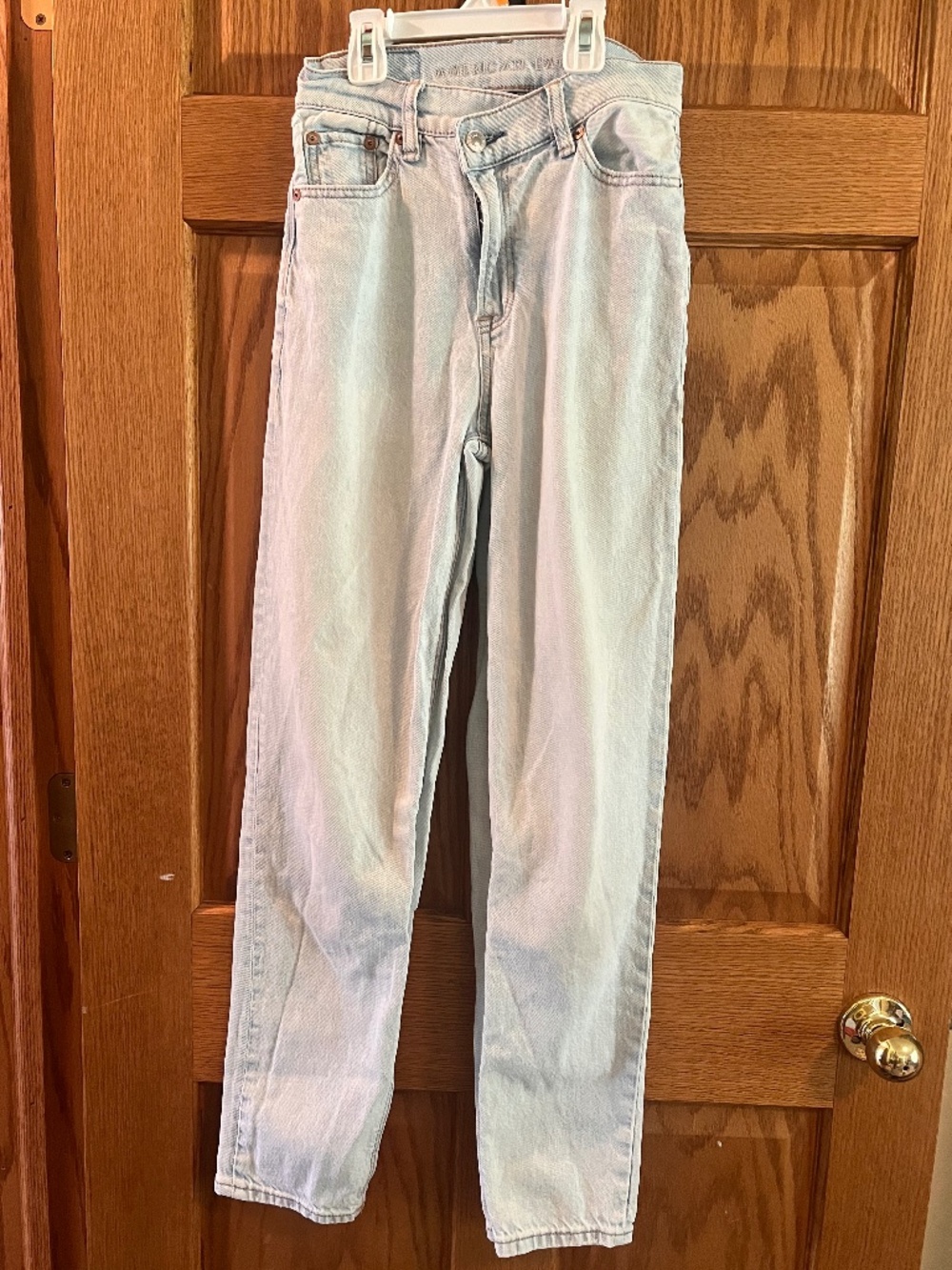 American Eagle high-rise baggy straight jeans